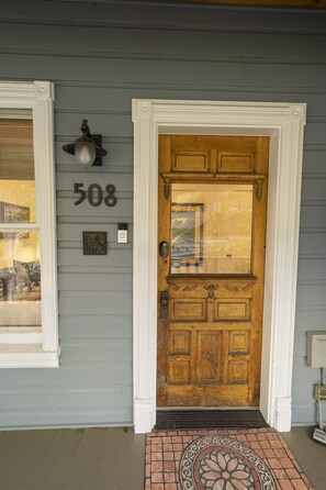 Exterior detail - 5 minute walk to Main Street. Fully updated, pet friendly, home that sleep 6. (Park City)