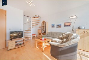 Unclassified image, 4 of 25, button