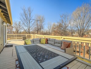 Terrace/patio - Mid-Sand Creek (Colorado Springs)