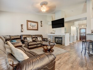 Fireplace - Mid-Sand Creek (Colorado Springs)