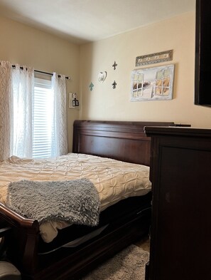 2 bedrooms, free WiFi, bed sheets