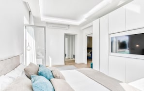 3 bedrooms, travel crib, free WiFi