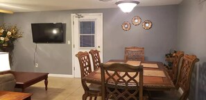 Dining - Emerald Family house. 2 minutes Downtown Mt Dora (Mount Dora)