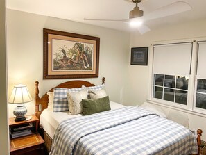3 bedrooms, iron/ironing board, free WiFi, bed sheets - Amen on Aumond; Masters Rental (Augusta)