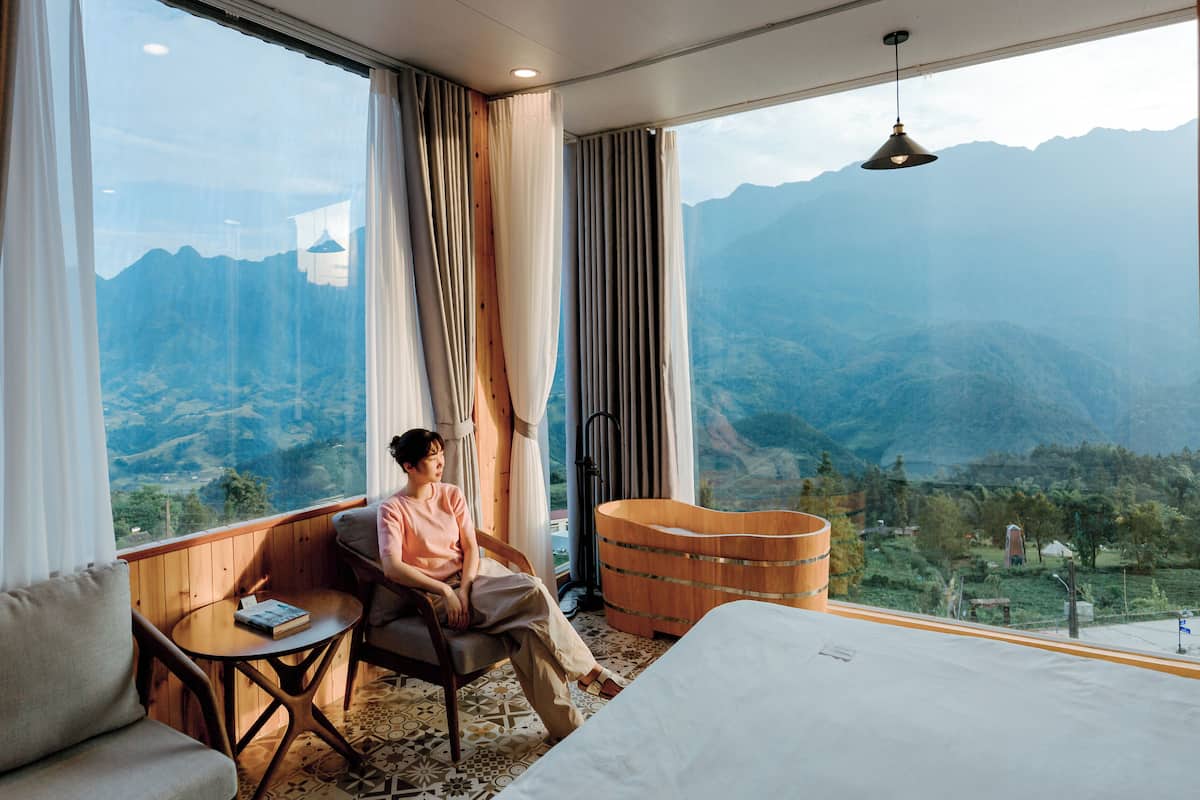 Panoramic Double Room, 1 King Bed, Hot Tub, Mountain View | 1 bedroom, hypo-allergenic bedding, memory foam beds