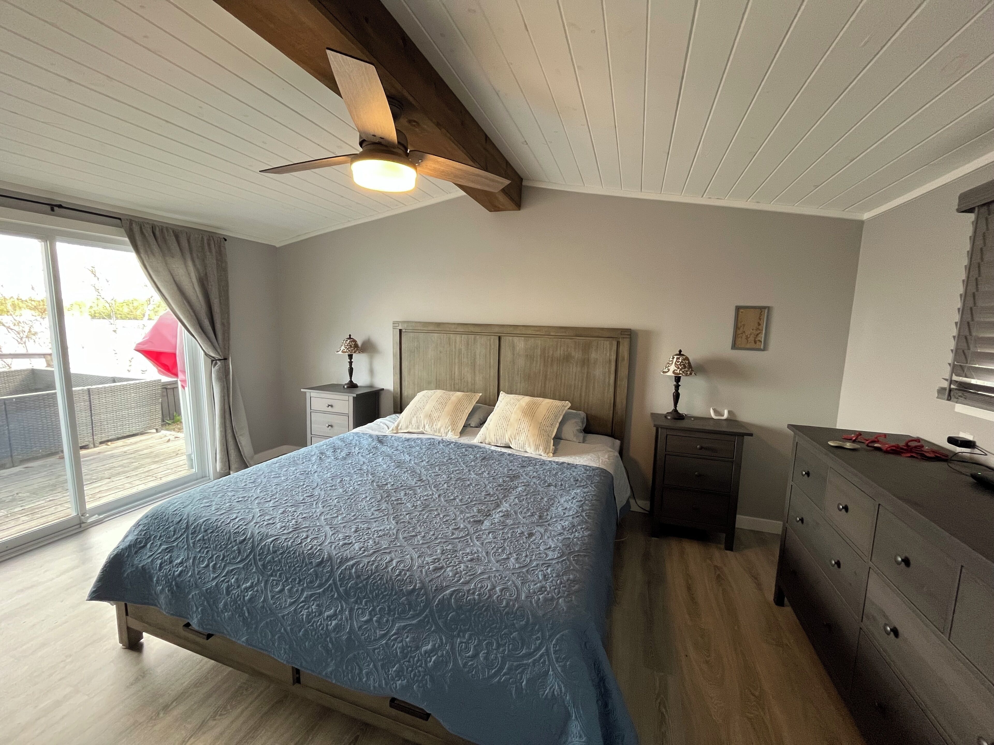 5 chambres, bureau, Wi-Fi gratuit, draps fournis