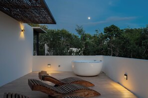 Exclusive Villa, Garden View | Balcony - Twelve O’Clock Luxury Villas (Tulum)