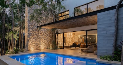 Twelve O’Clock Luxury Villas