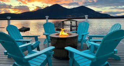 Smiling Otter Retreat! Large Lakefront Luxury House.Pool.Spa.Game Room.Pets