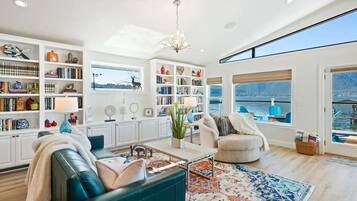 Smart TV, fireplace, table tennis, books