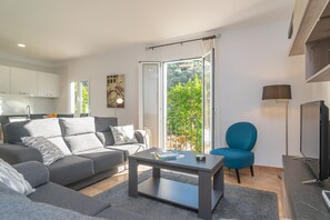 TV - CAS DECU - Wonderful village house with views of the Serra de Tramuntana - Free Wifi (Fornalutx)