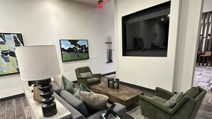 スマートテレビ、暖炉