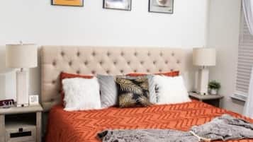 1 habitación, tabla de planchar con plancha, wifi y ropa de cama