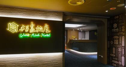 Giant Rich Hotel