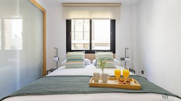 2 dormitorios, tabla de planchar con plancha, Internet y ropa de cama