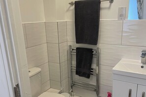 シャ�ワー、タオル