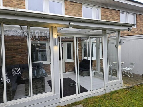 3Br House, Sleeps 7 with Balcony-Garden-Bbq-FreeP