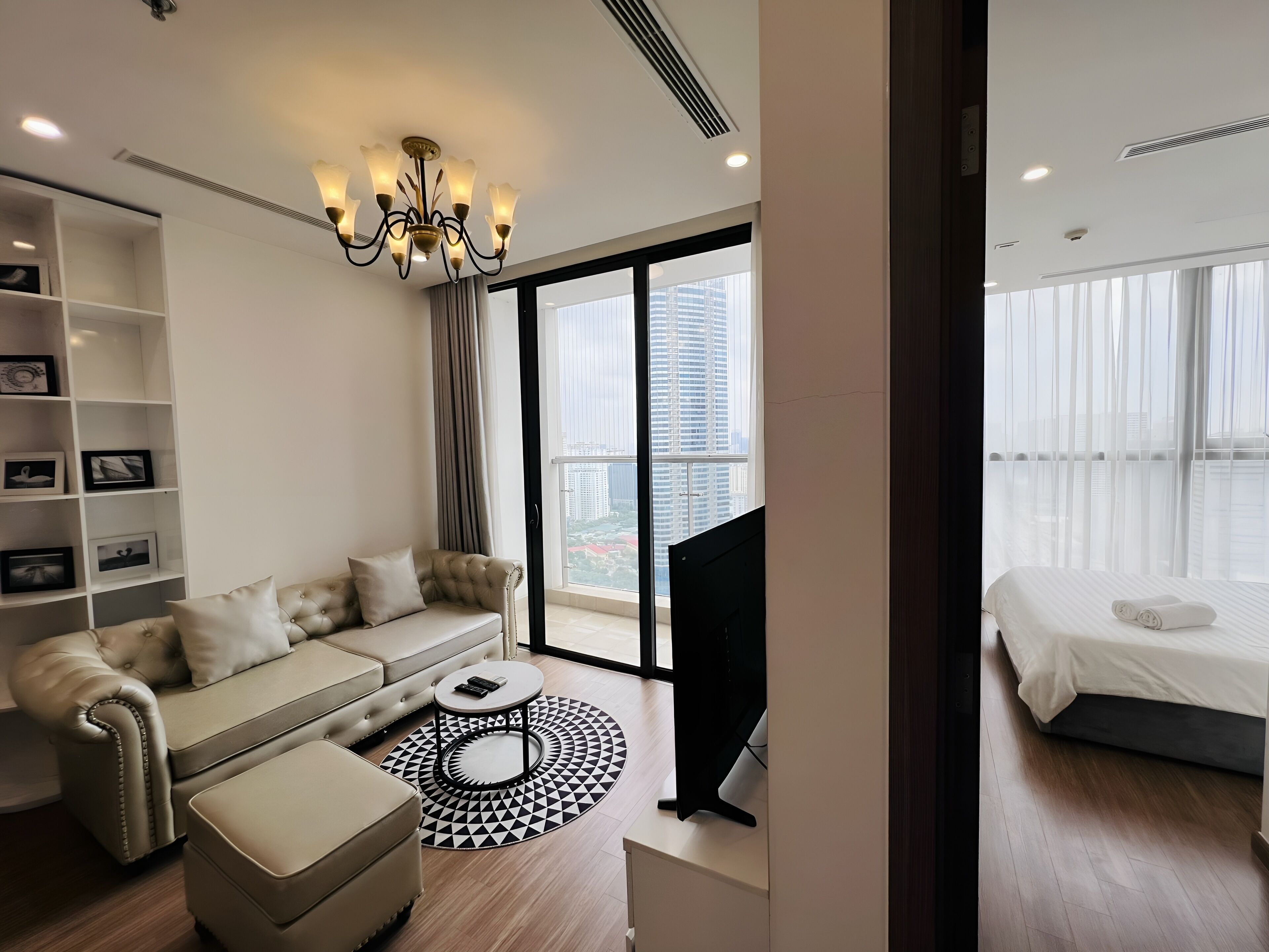 Appartement Standard, 1 chambre | Coin séjour | TV connectée de 55 pouces avec chaînes par câble, films à la carte