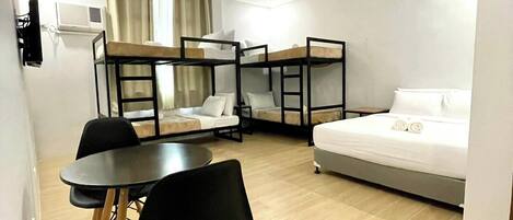 Chambre (Family Room) | Literie de qualité supérieure, couette en duvet d'oie, Wi-Fi gratuit