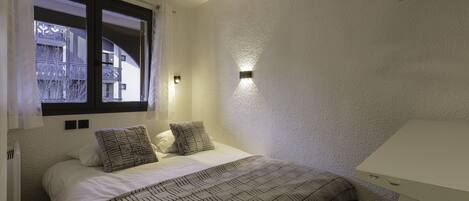 1 غرفة نوم وواي فاي مجانًا وملاءات أسرّة