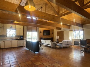 Interior - A unique & private country setting, close to everything in North Austin! (Leander)