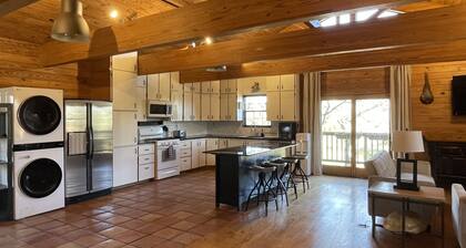 A unique & private country setting, close to everything in North Austin!