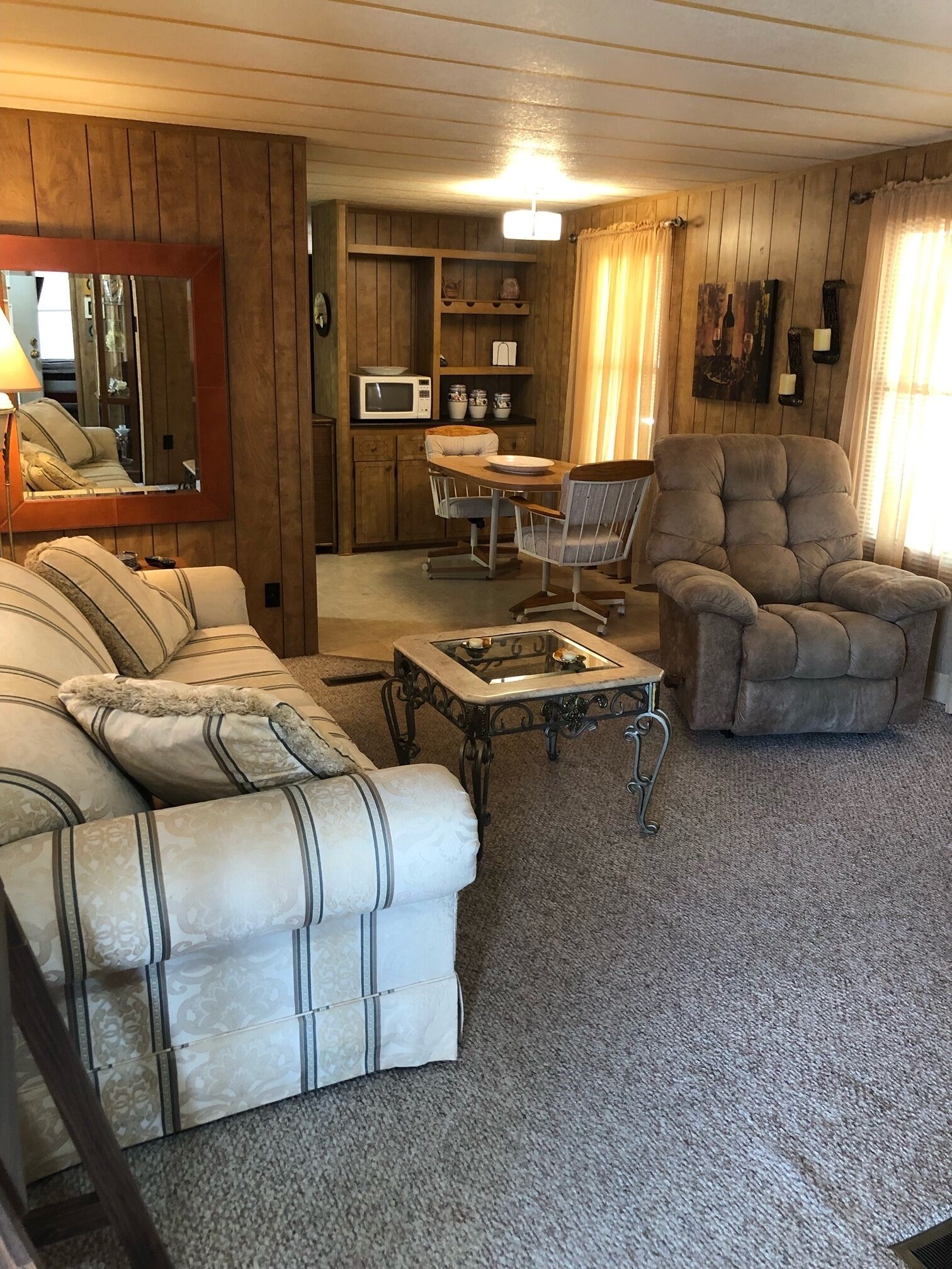 Nice vintage style with Mountain views! 55 plus community!