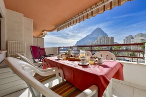 Outdoor dining - ZAFIRO 22B - Front line apartment with sea views and direct access to the beach (Calpe / Calp)