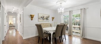 Marietta Hilltop Harmony: Close to Atlanta's Magic