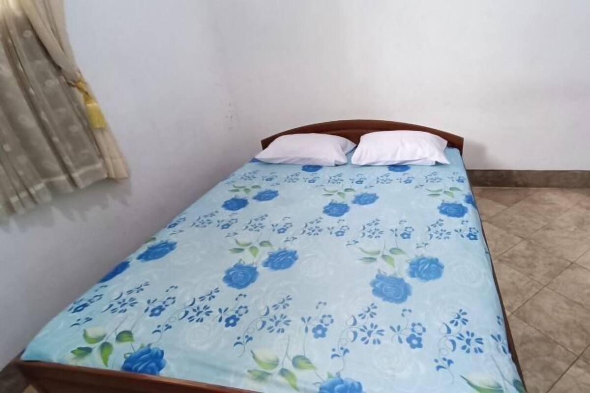 1 habitación y ropa de cama