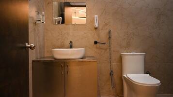 Luxury Room | Bathroom
