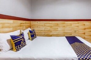 Economy Double Room | Bed sheets - Hotel O De Lanang Homestay Near Masjid Janapria (Janapria)