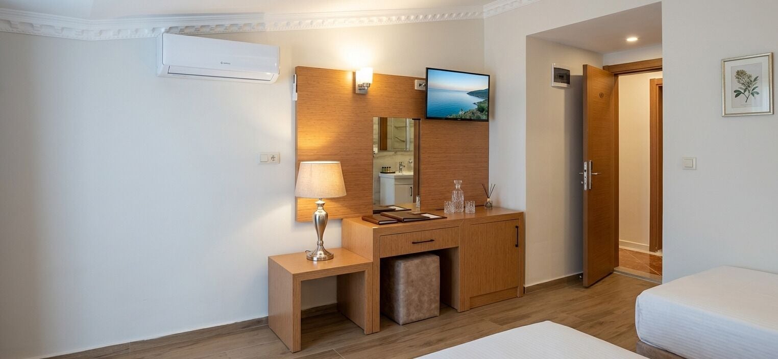 Standard Room | Minibar, desk, free WiFi, bed sheets