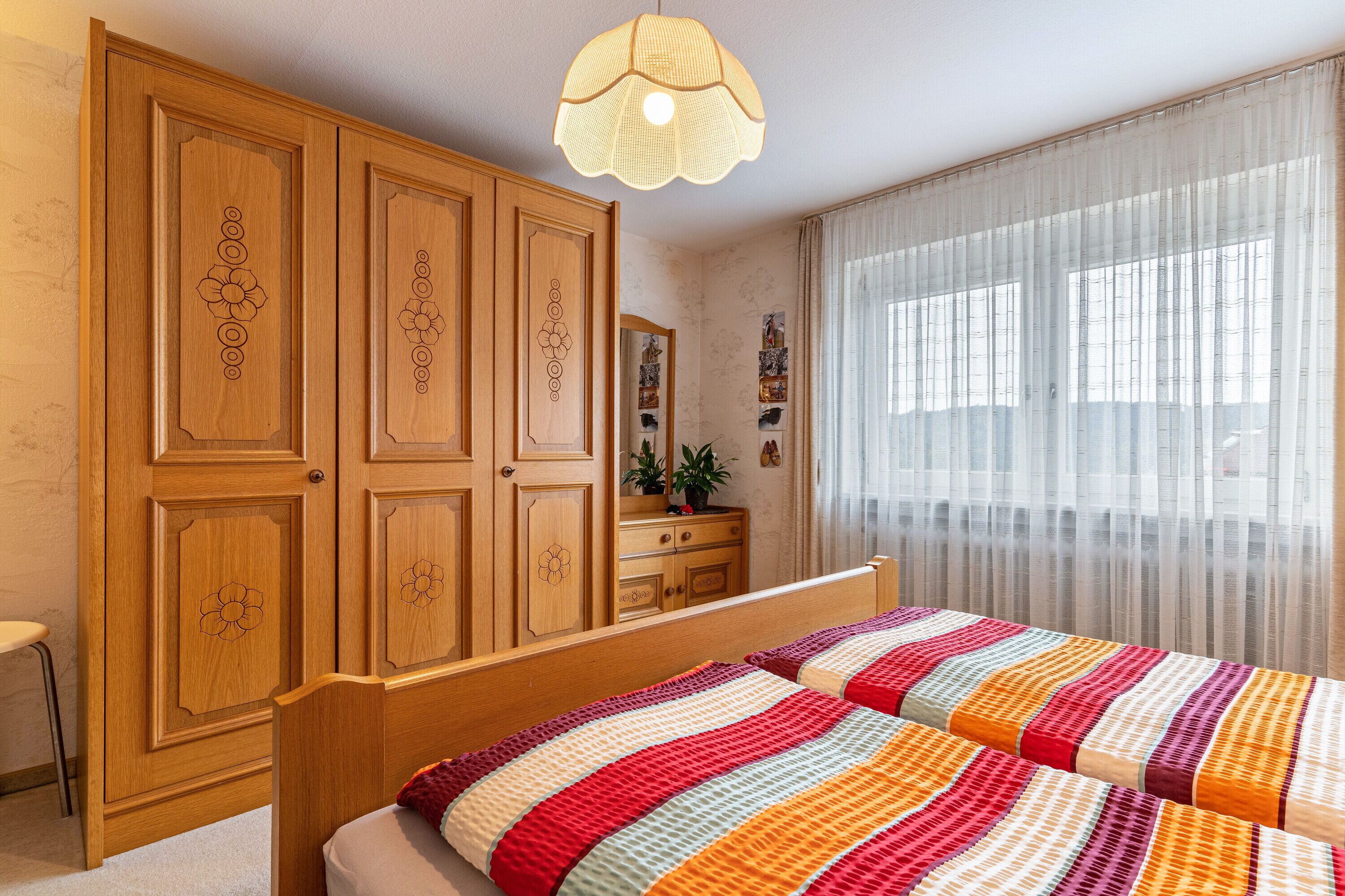 2 habitaciones, tabla de planchar con plancha y wifi gratis 