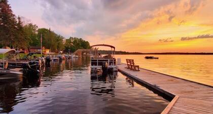 Lakeside 2 Bedroom Otter Cabin on Kab