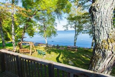 Lakeside 2 Bedroom Pelican Cabin on Kab