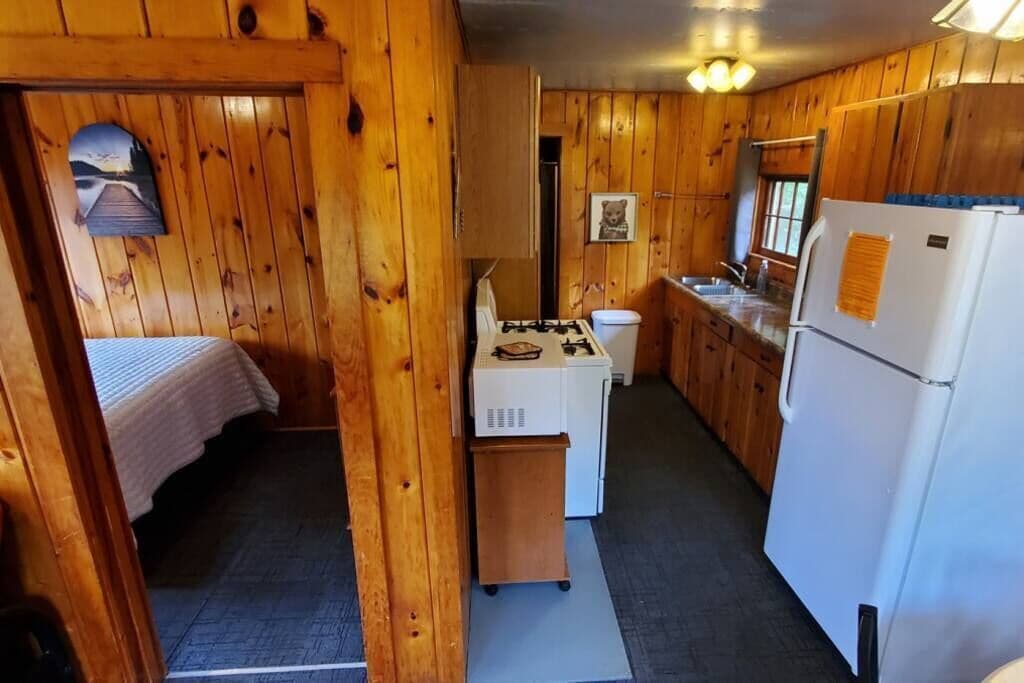 2 多间卧室、WiFi、床单