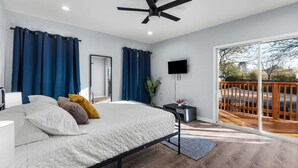 Unclassified image, 5 of 38, button - Inviting 4BR 2 5BA Downtown Home With Ample Space (San Antonio)