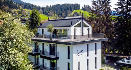Chic designer holiday apartment in the centre