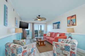 TV - 5201 - Flip Flop Time, a cozy Oceanfront 2-bed condo in Kill Devil Hills NC, perfect for relaxing (Kill Devil Hills)