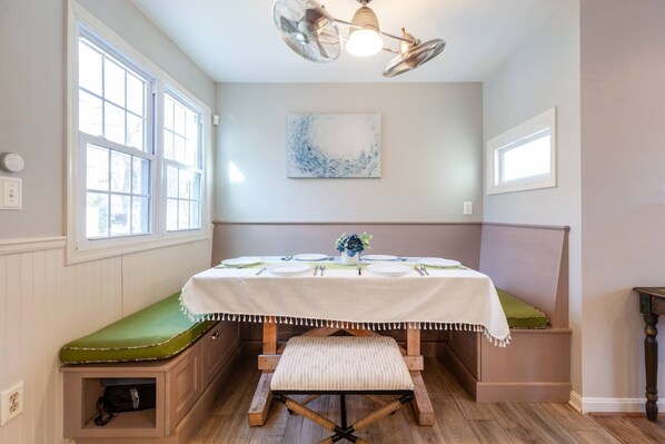 Luokittelematon kuva, 1 kautta 47, painike