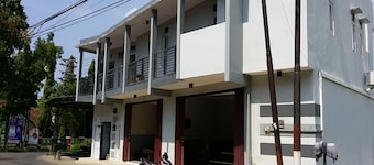 Hotel O Sawang Sana Motel Syariah Near SMAN 1 Sangkapura