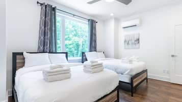 4 bedrooms, desk, iron/ironing board, free WiFi