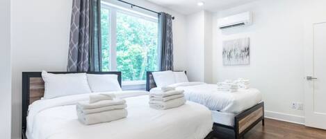 4 chambres, bureau, fer et planche à repasser, Wi-Fi gratuit