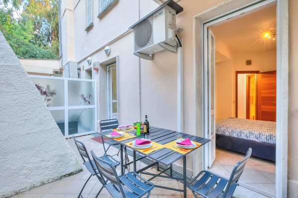 Family Apartment, Multiple Bedrooms (Verbena Apartment 500m from the sea) | Outdoor dining