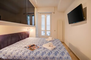 Family Apartment, Multiple Bedrooms (Verbena Apartment 500m from the sea) | 1 bedroom, bed sheets - Verbena with parking 500m from the sea (Alassio)