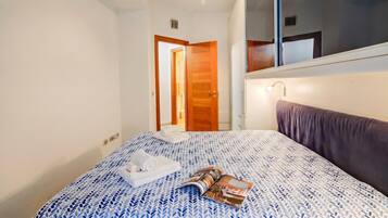 Family Apartment, Multiple Bedrooms (Verbena Apartment 500m from the sea) | 1 bedroom, bed sheets