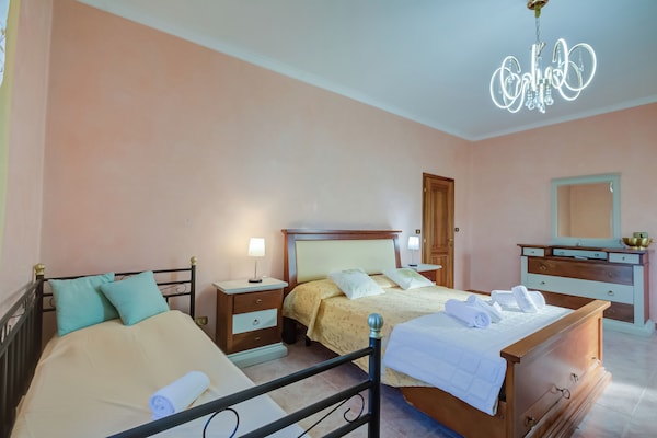 Villa Oasi With Private Pool - Sirmione