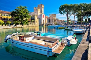 Exterior - Villa Oasi With Private Pool BBQ & Garden Near Sirmione (Sirmione)