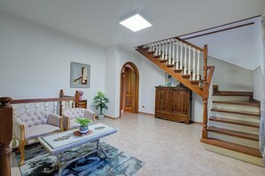 Familienvilla, Mehrere Schlafzimmer (Villa Oasi with private pool) | Innenbereich